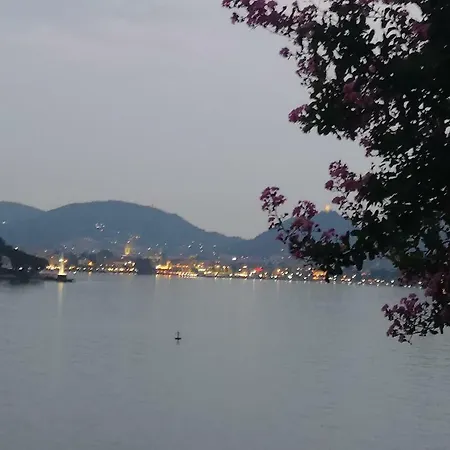 Lakeviewcabin * Como