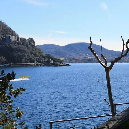 Lakeviewcabin 3* كومو
